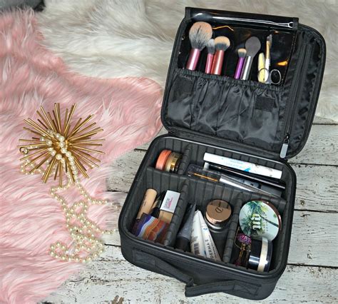 Vanity Cases & Makeup Bags 